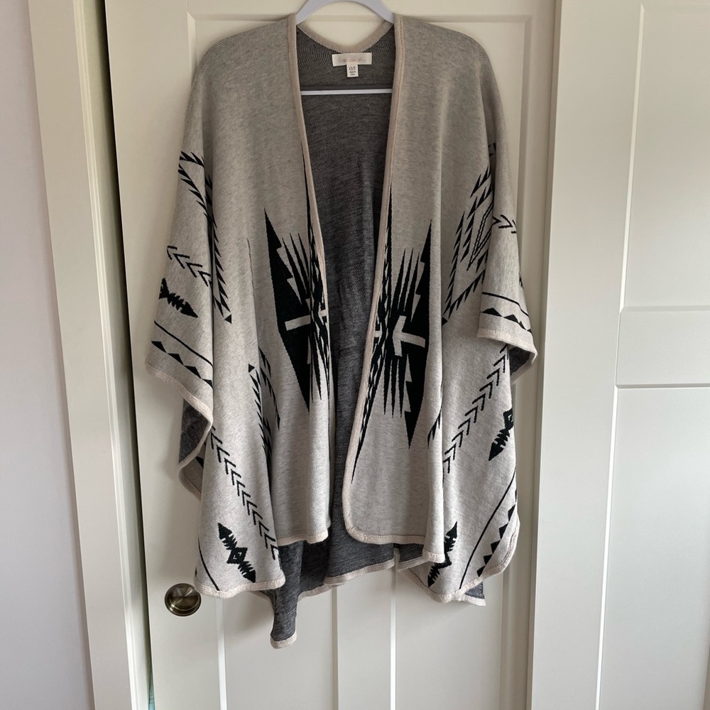 Francesca’s shawl sweater, OS. - Picture 4 of 8